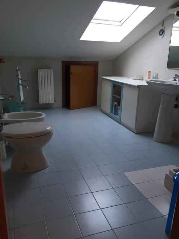 Ferienwohnung Mansarda Mare Altidona Zimmer foto